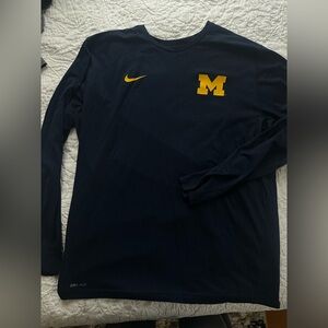 NEW Michigan Nike Dri-fit men’s XL long sleeve
